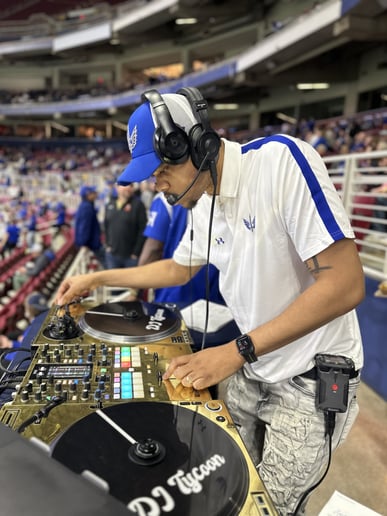 Gallery photo 3 of DJ Tycoon