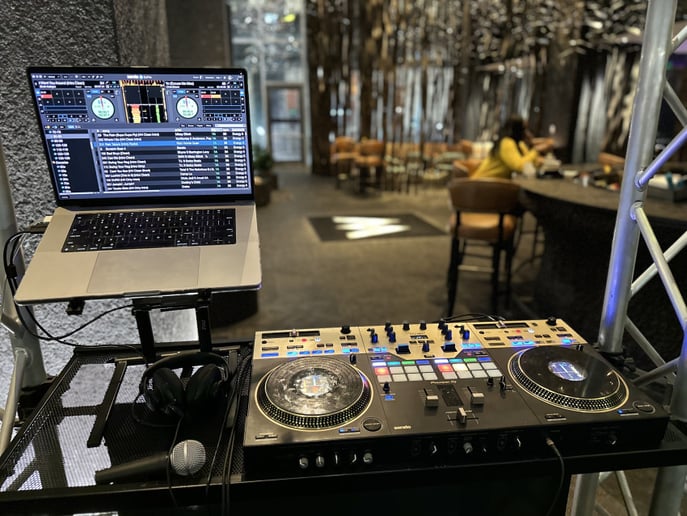 Gallery photo 3 of DJ Tyler A