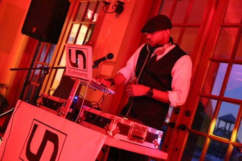 Gallery photo 3 of Perfect Vibe DJ | Sound | Lighting