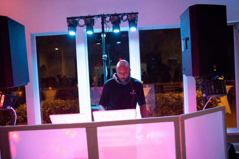 Gallery photo 1 of Perfect Vibe TX DJ | Photo Booth | Lighting
