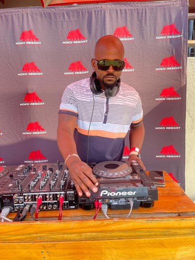 Gallery photo 1 of Dj Vegas
