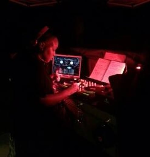 Gallery photo 5 of DJ VickZen