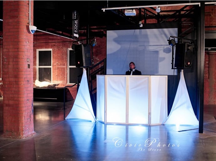 Gallery photo 9 of Dj Walk-It-Out