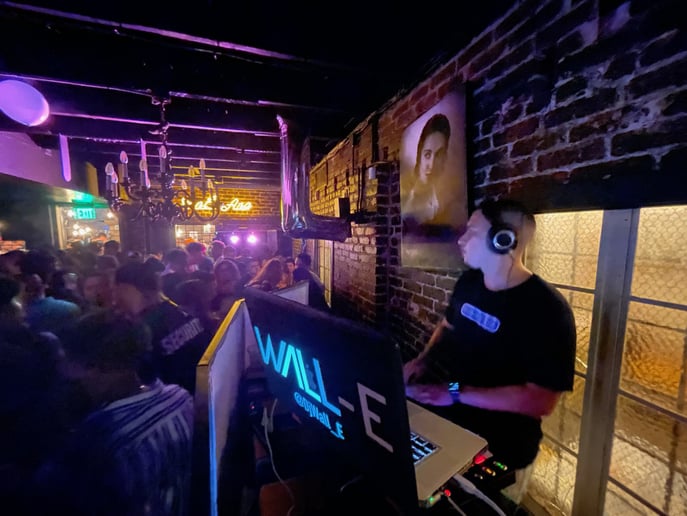 Gallery photo 4 of Dj Wall-E