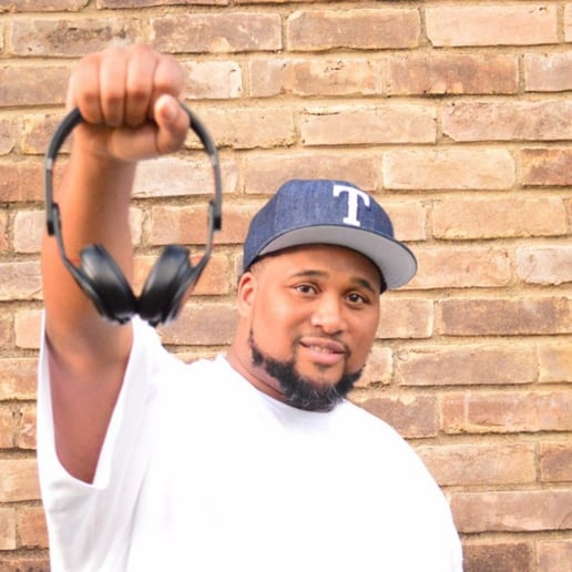 Gallery photo 3 of Dj Warr
