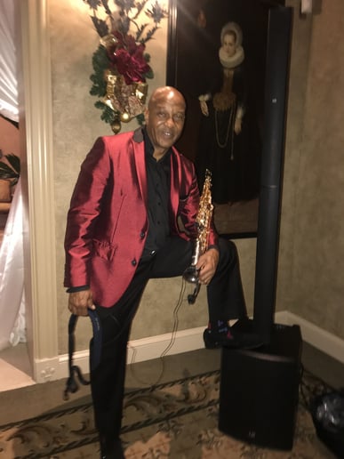 Gallery photo 4 of DJ Wayne the Saxophonist