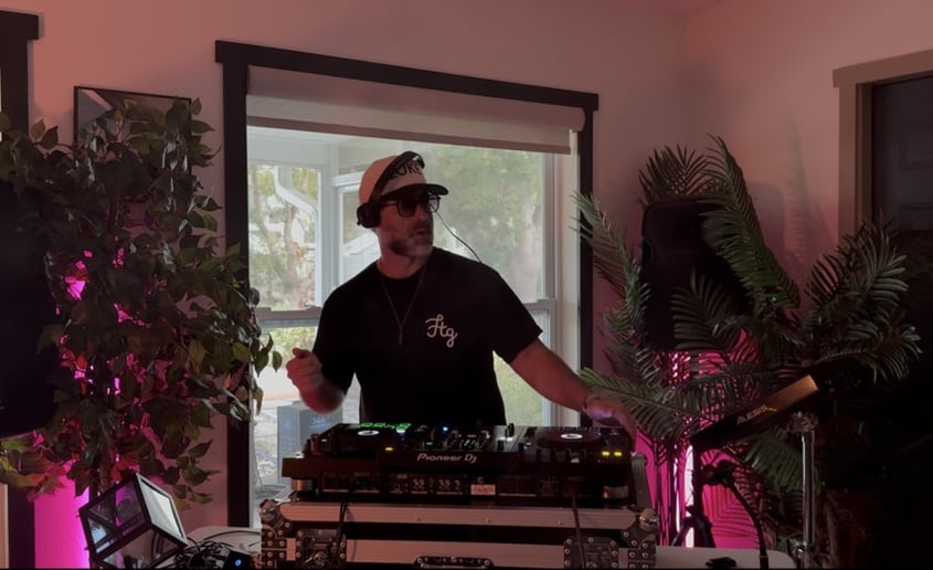 Gallery photo 5 of DJ Ynot