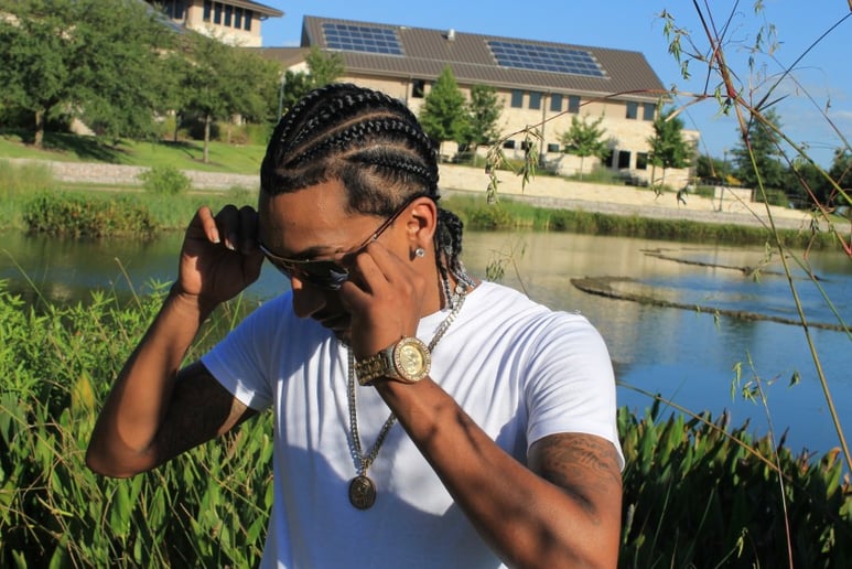 Gallery photo 1 of DJ Young Miller