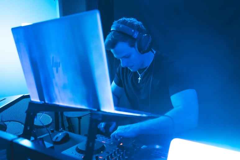 Gallery photo 3 of DJ Zaloum