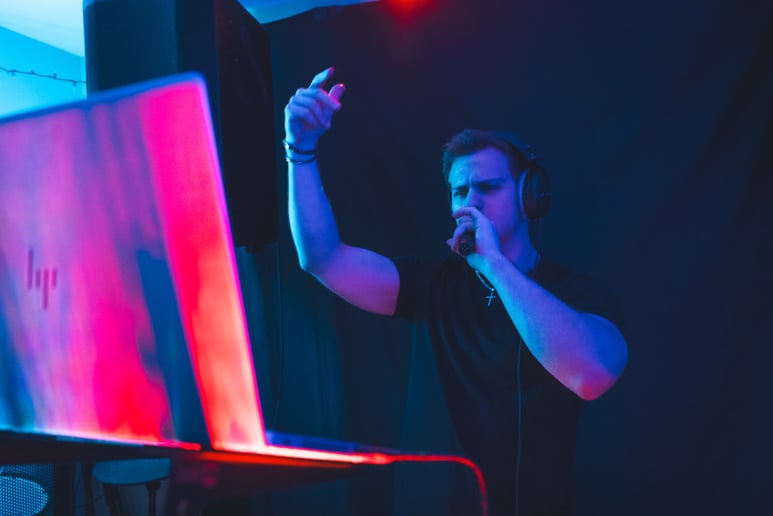 Gallery photo 4 of DJ Zaloum