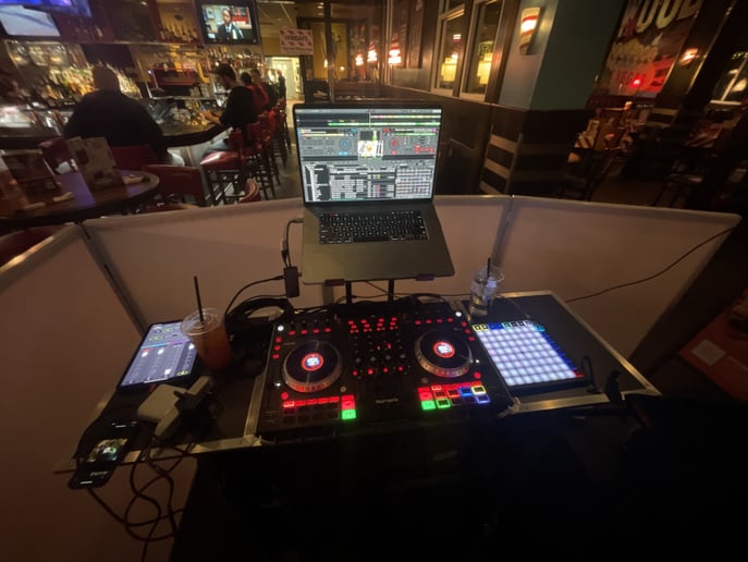 Gallery photo 2 of dJBlacklabel