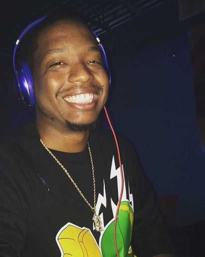 Gallery photo 1 of Djblue8heat