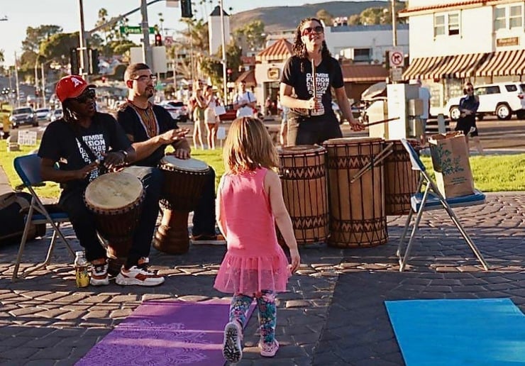 Gallery photo 2 of West African Drum & Dance