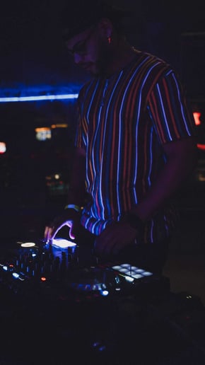 Gallery photo 2 of DJ Faboloso