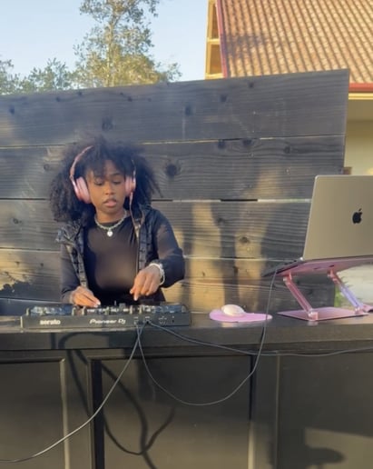 Gallery photo 2 of DJ Brookelynn
