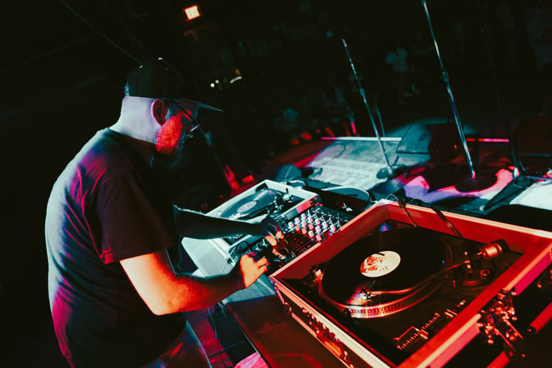 Gallery photo 4 of Djmj