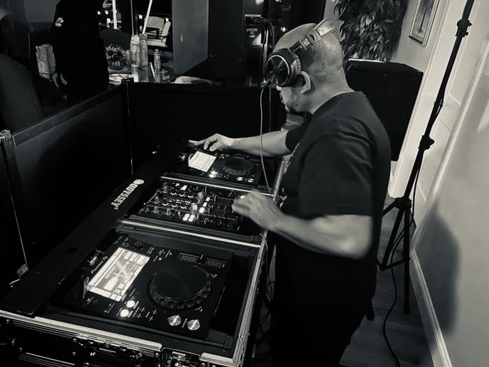 Gallery photo 8 of DJQ