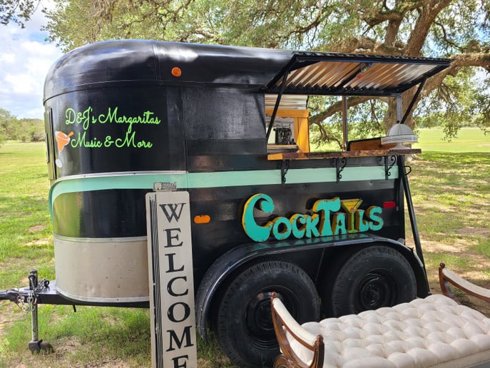Gallery photo 2 of D&J's Margaritas, Music & More