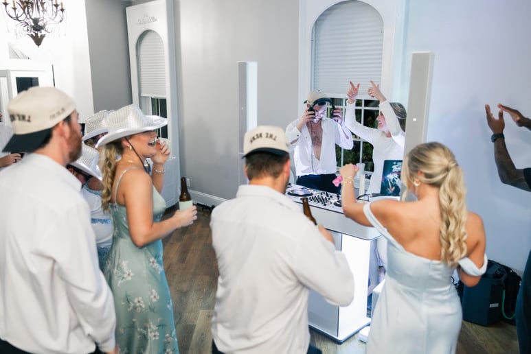 Gallery photo 39 of DJs of Charleston