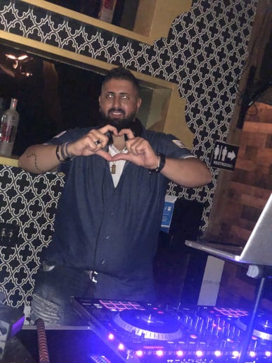 Gallery photo 5 of DJShowMadness