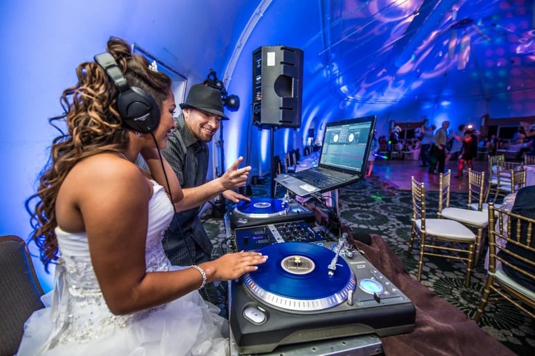 Gallery photo 7 of DJ Taze