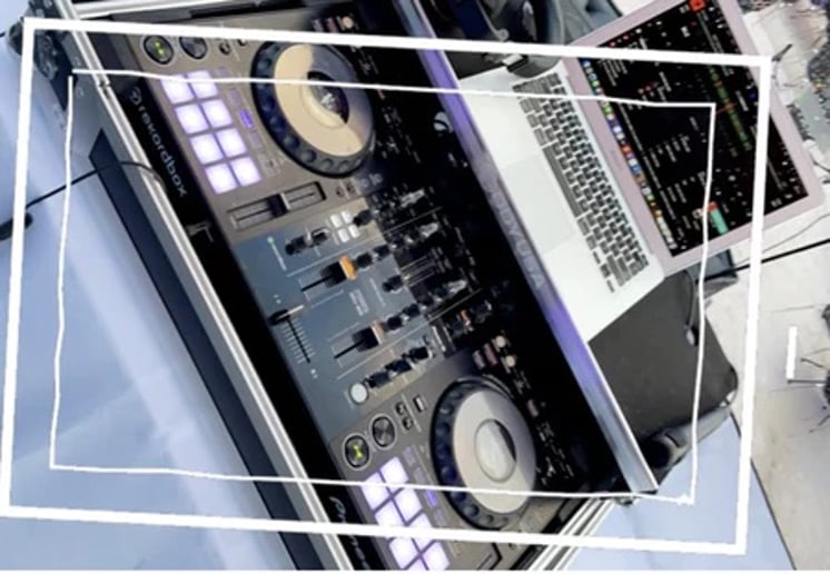 Gallery photo 2 of DjxUnlimited