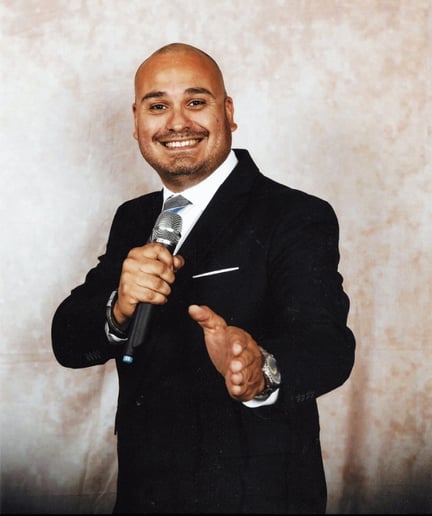 Gallery photo 1 of Daniel Lopez Auctioneer