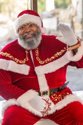 Gallery photo 3 of DMV Santa Claus