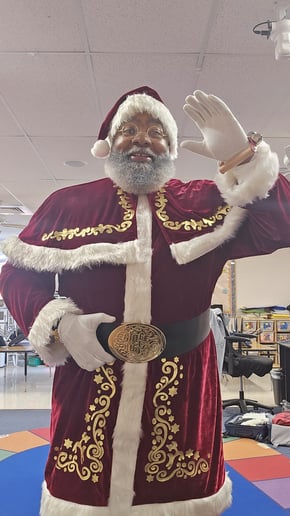 Gallery photo 4 of DMV Santa Claus