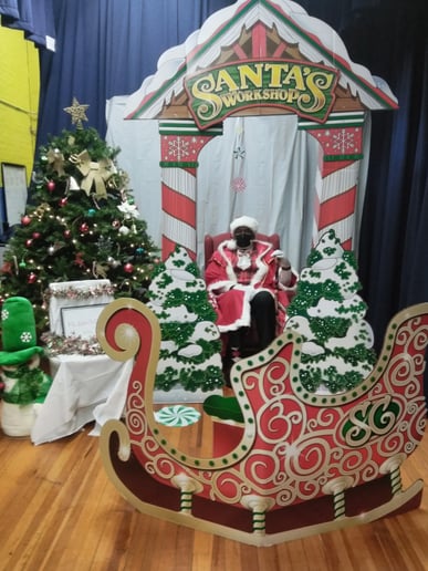 Gallery photo 5 of Doc B Santa