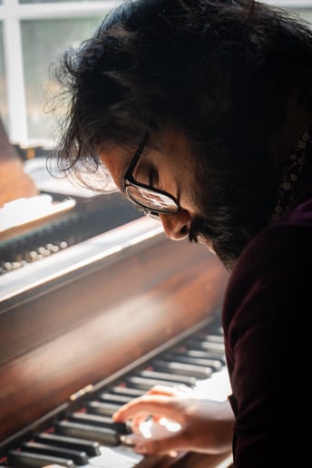 Gallery photo 10 of Doctor Das - Jazz, Classical, Modern