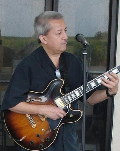 Gallery photo 8 of Domingo on Guitar