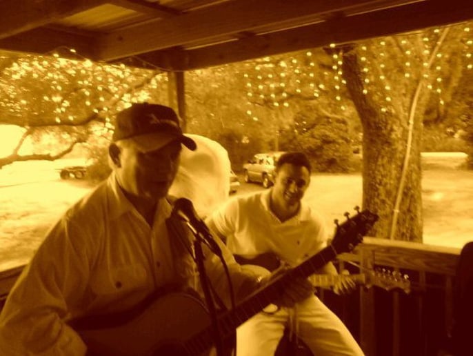 Gallery photo 1 of Don Holmes, Singer Guitar-Slinger