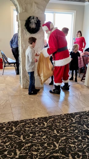 Gallery photo 3 of Don the Santa Dude