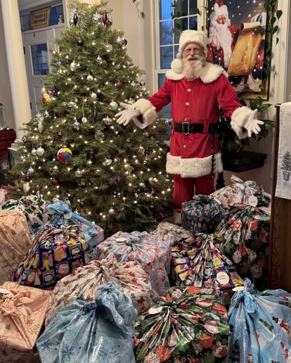 Gallery photo 14 of Don the Santa Dude