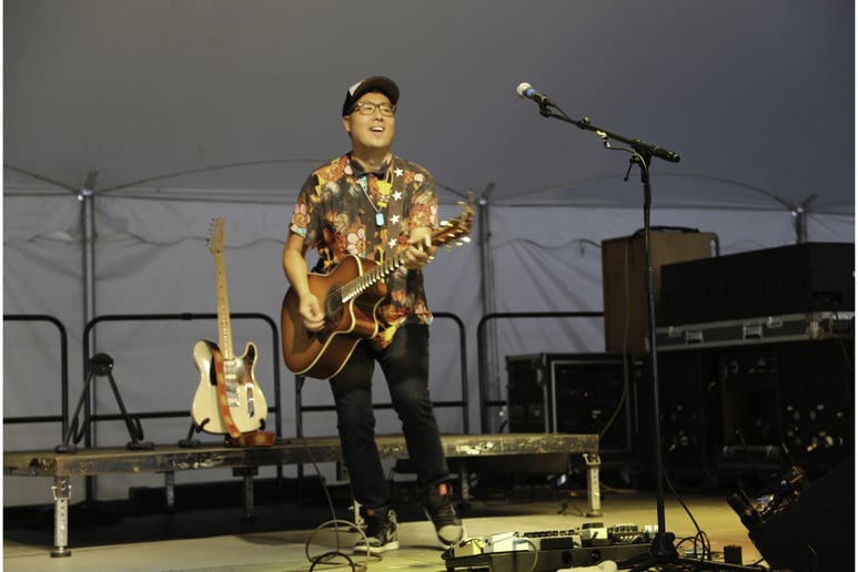 Gallery photo 10 of Don't Stop Believin' Singer & Guitarist