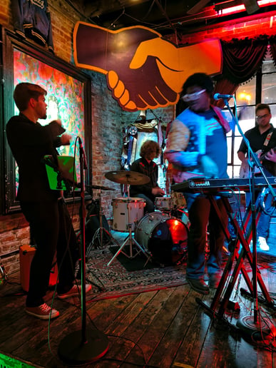 Gallery photo 3 of Doobie N. M