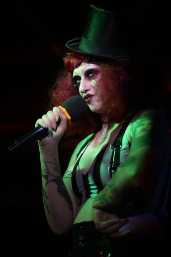 Gallery photo 5 of Dorian Dietrich | Singing Burlesque