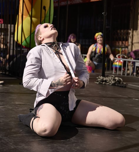 Gallery photo 6 of Dorian Dietrich | Singing Burlesque