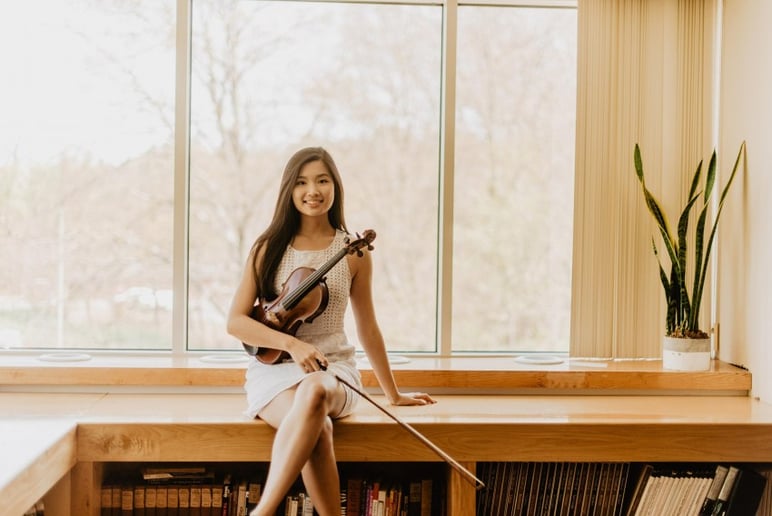 Gallery photo 4 of Lieder Strings