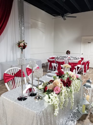 Gallery photo 2 of Double Queens Event Center