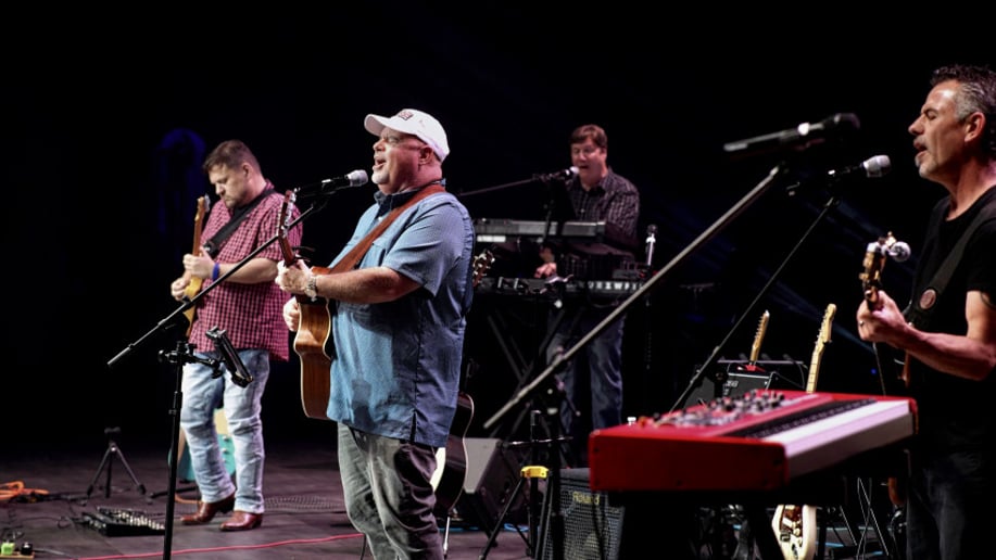 Gallery photo 2 of Doug Mathis Band