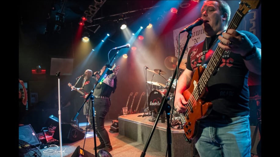 Gallery photo 4 of Down ‘N’ Dirty