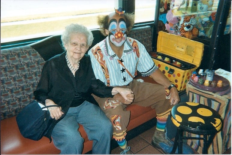 Gallery photo 25 of Downtown Clown
