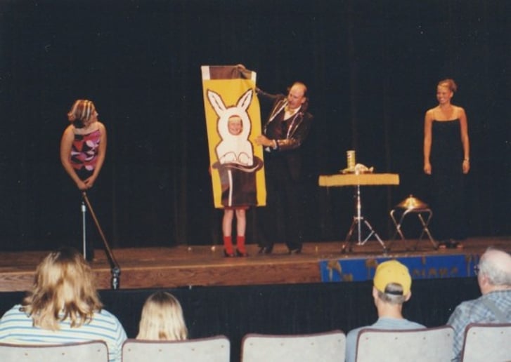 Gallery photo 8 of Dr. Delusions Illusions Comedy Magic Show