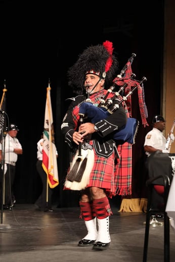 Gallery photo 16 of Dr. Raphael Pazo - Highland Bagpiper