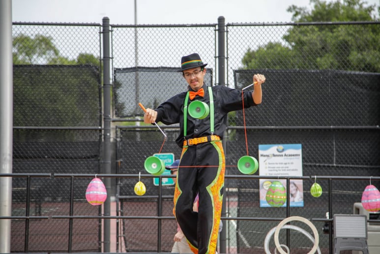 Gallery photo 4 of Draco the Juggler