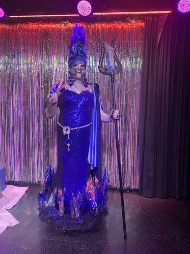 Gallery photo 2 of Drag performance