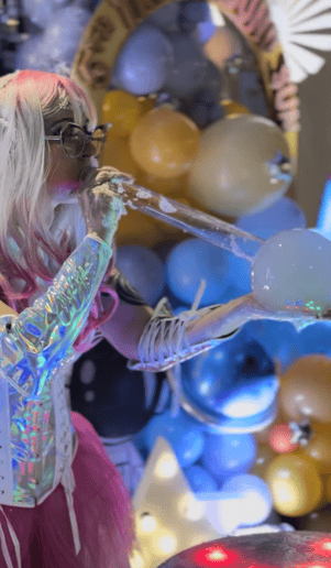 Gallery photo 5 of Big Beautiful Bubbles