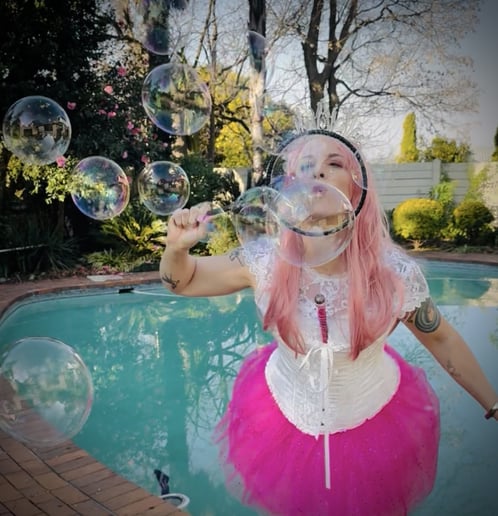 Gallery photo 8 of Big Beautiful Bubbles